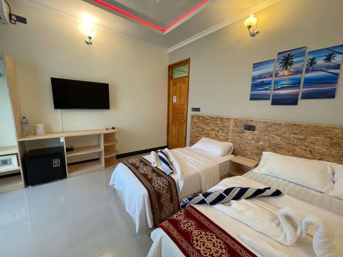 Ocean Waves Inn Gaafaru Екстериор снимка