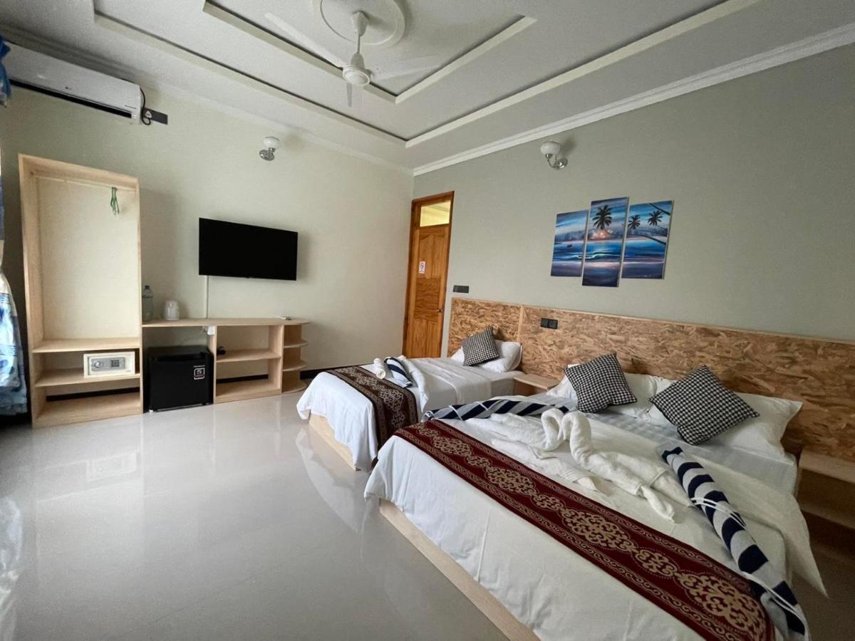 Ocean Waves Inn Gaafaru Екстериор снимка