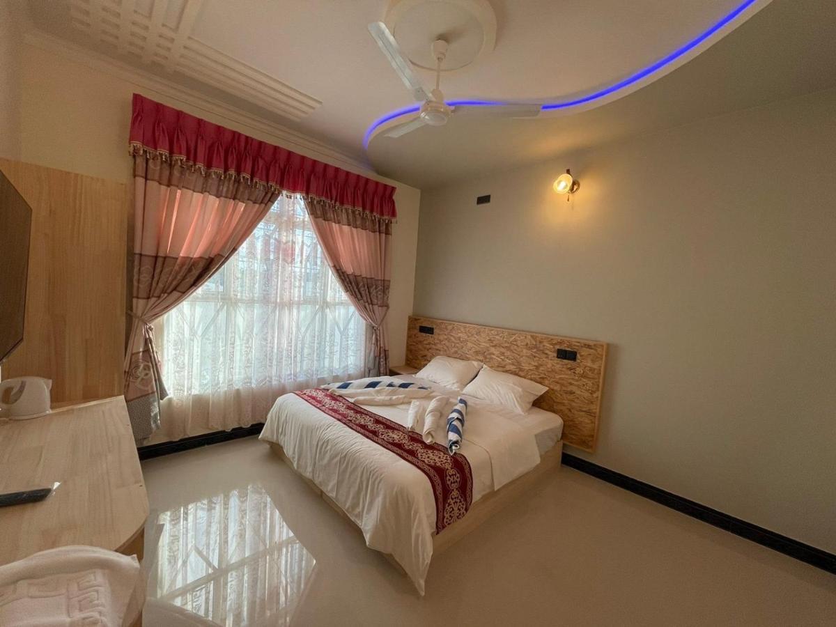 Ocean Waves Inn Gaafaru Екстериор снимка